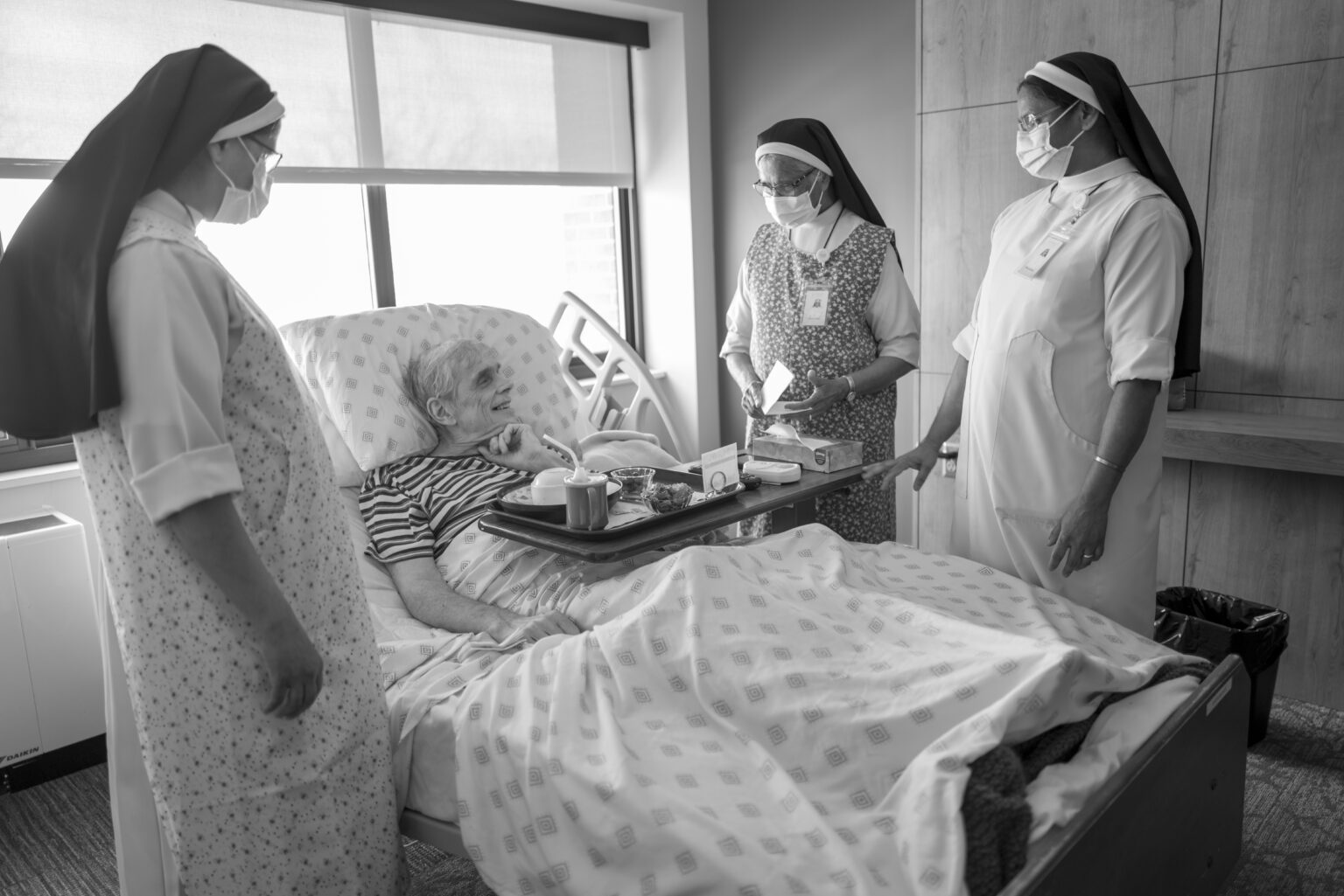 what-to-talk-about-when-visiting-someone-in-hospice-care-our-lady-of